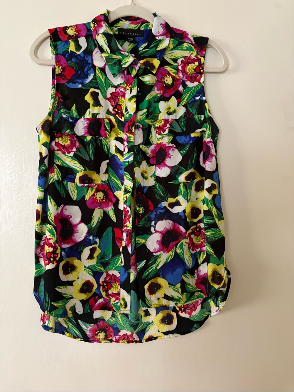 attention Black Multi Floral Sleeveless Button-Front Camisole